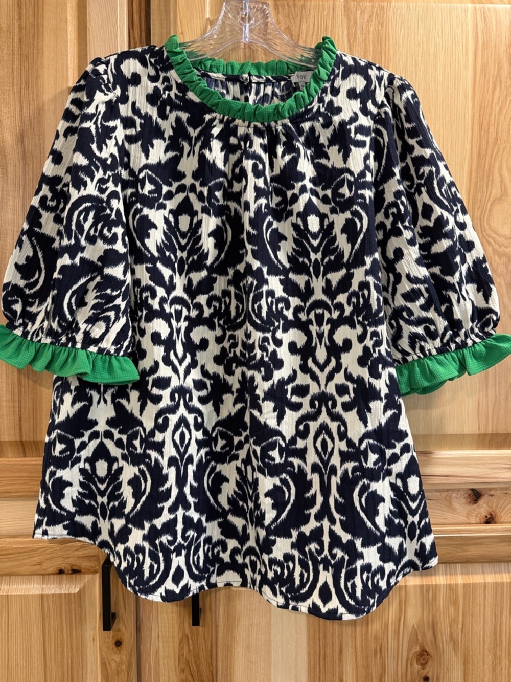 Voy Coastal Navy White Green Patterned Top with Ruffle Trim Short Sleeves Sz M - Picture 2 of 8
